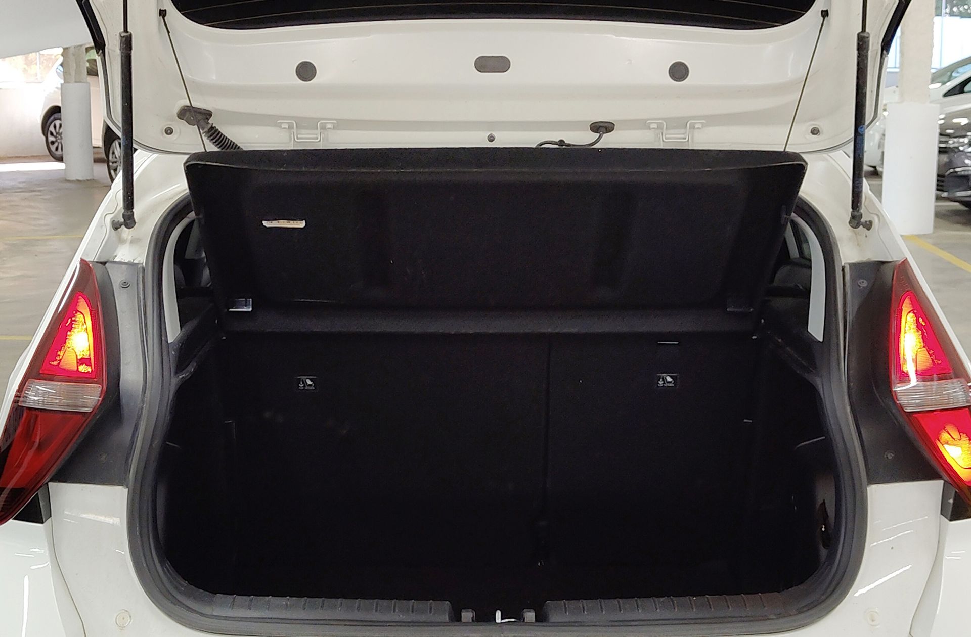 Hyundai Bayon 1.2 MPI Maxx - foto 17