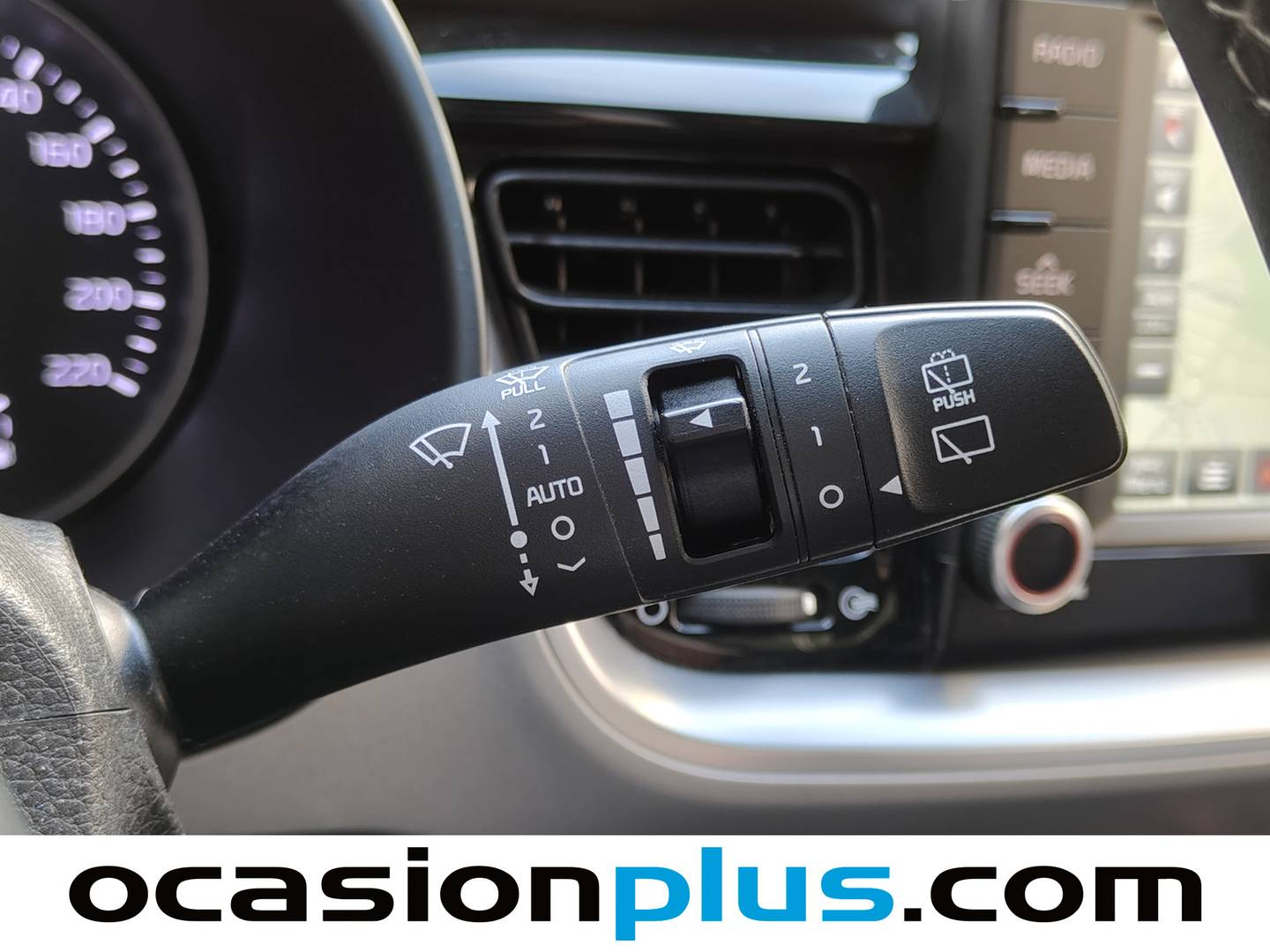 KIA Stonic KIA Stonic 1.0 T-GDi Black Edition DCT (120 CV) automático