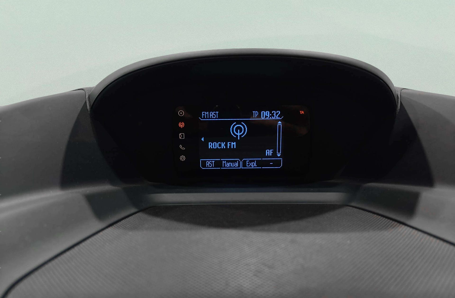 Ford C-Max 1.0 EcoBoost Trend - foto 30
