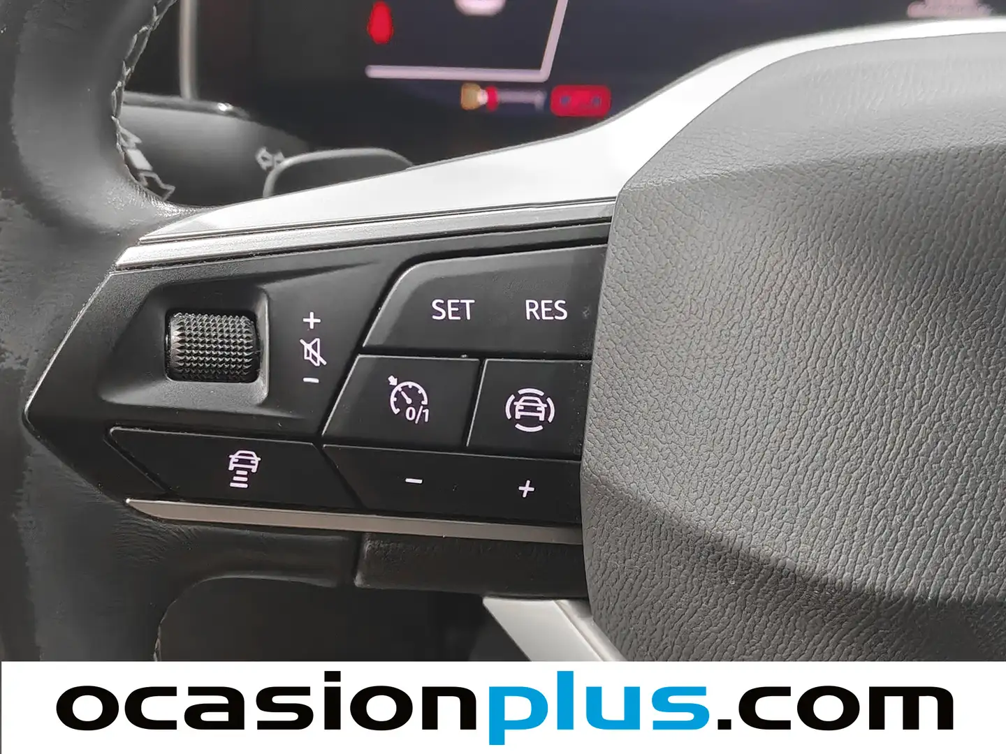 Foto Seat León SEAT León 1.5 eTSI S&S Xcellence Go L DSG (150 CV)