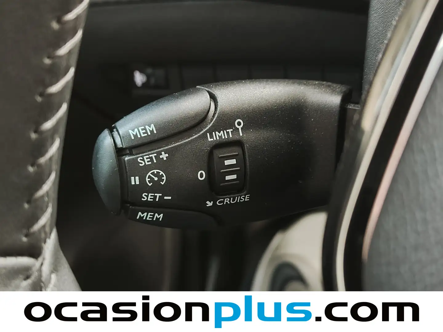 Foto Peugeot 2008 Peugeot 2008 PureTech 100 S&S Allure (100 CV)