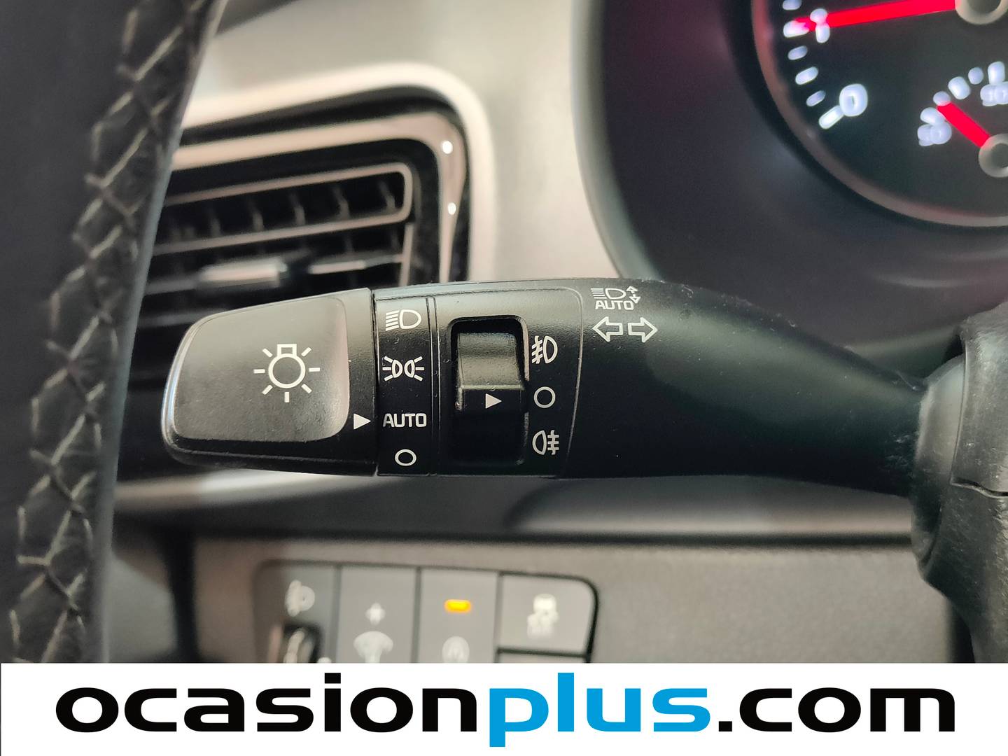 Acabados KIA Stonic KIA Stonic 1.0 T-GDi MHEV Drive iMT (120 CV)