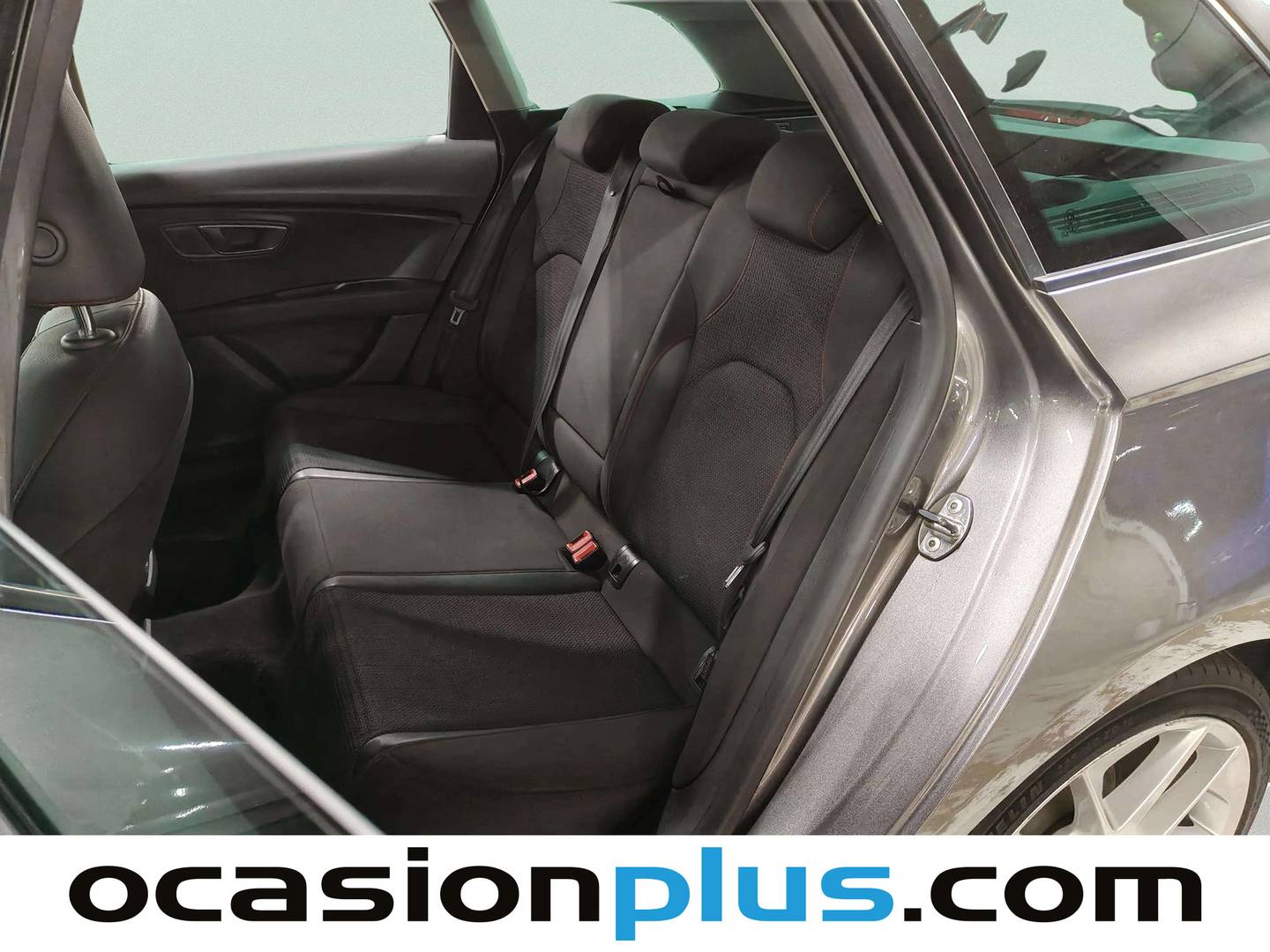 Foto asientos traseros Seat León Seat León ST 2.0 TDI S&S FR DSG  (184 CV)