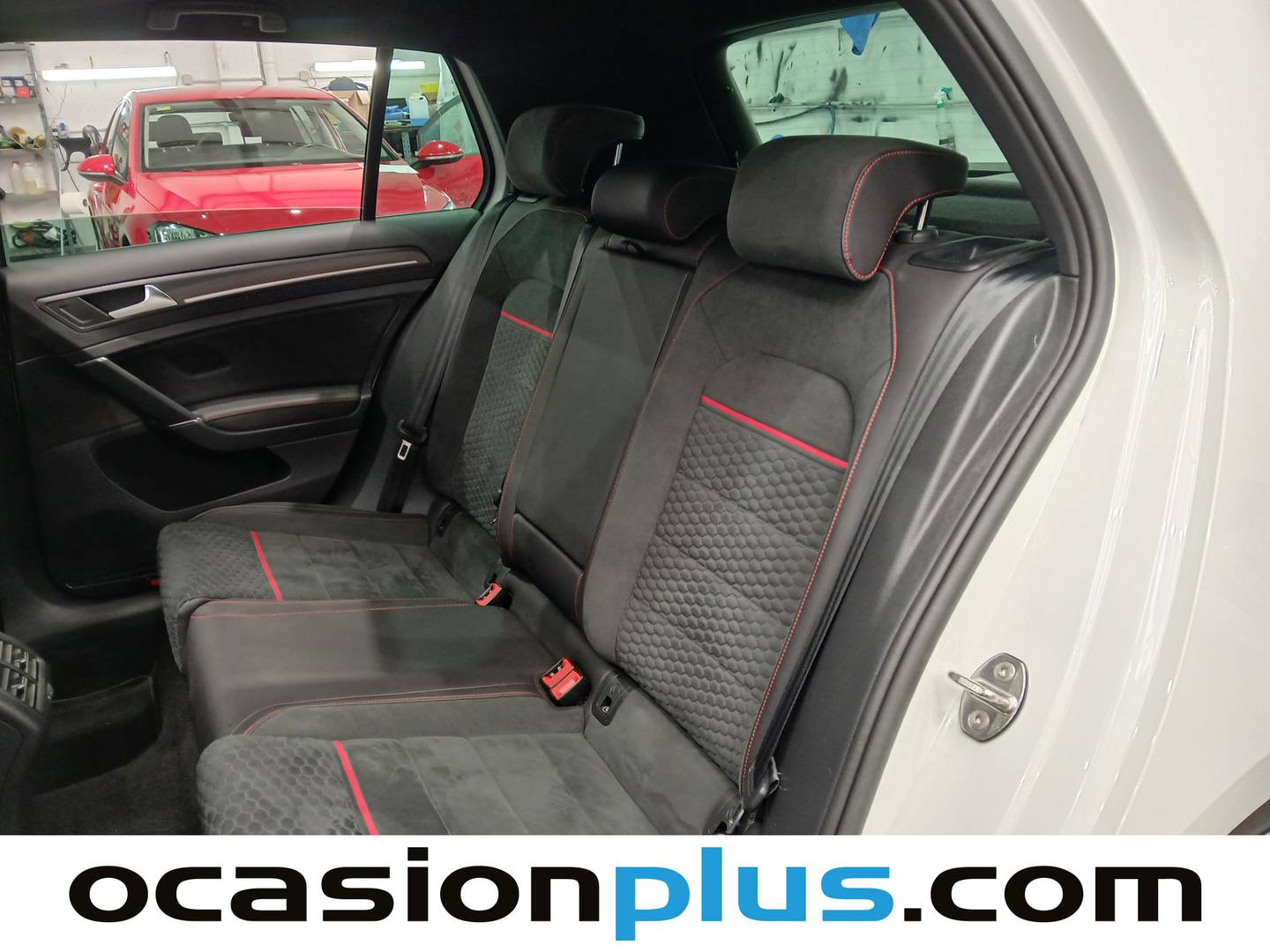 Foto asientos traseros Volkswagen Golf Volkswagen Golf GTI Performance 2.0 TSI (245 CV) DSG