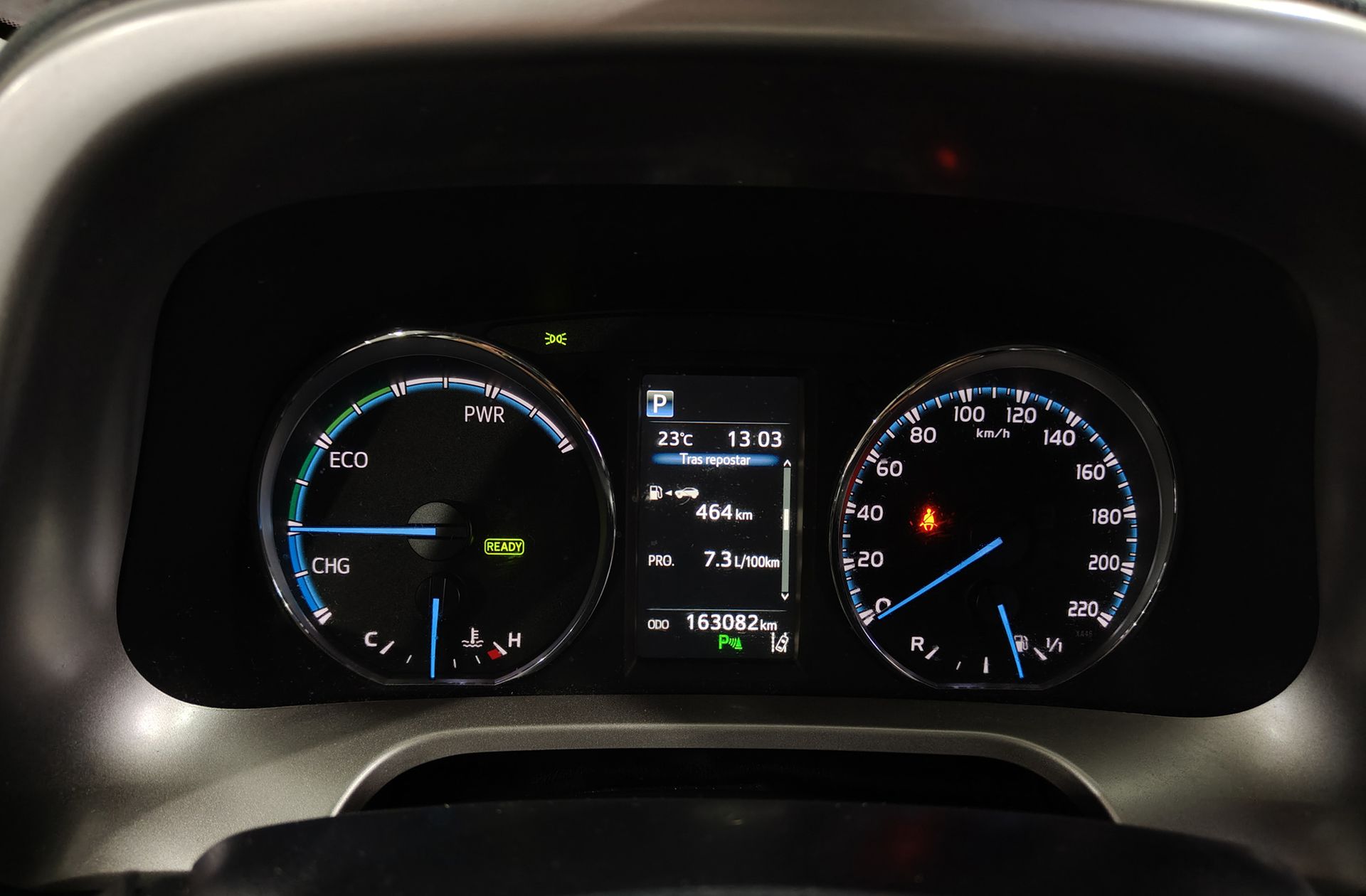 Toyota RAV4 2.5l hybrid Advance 2WD - foto 25