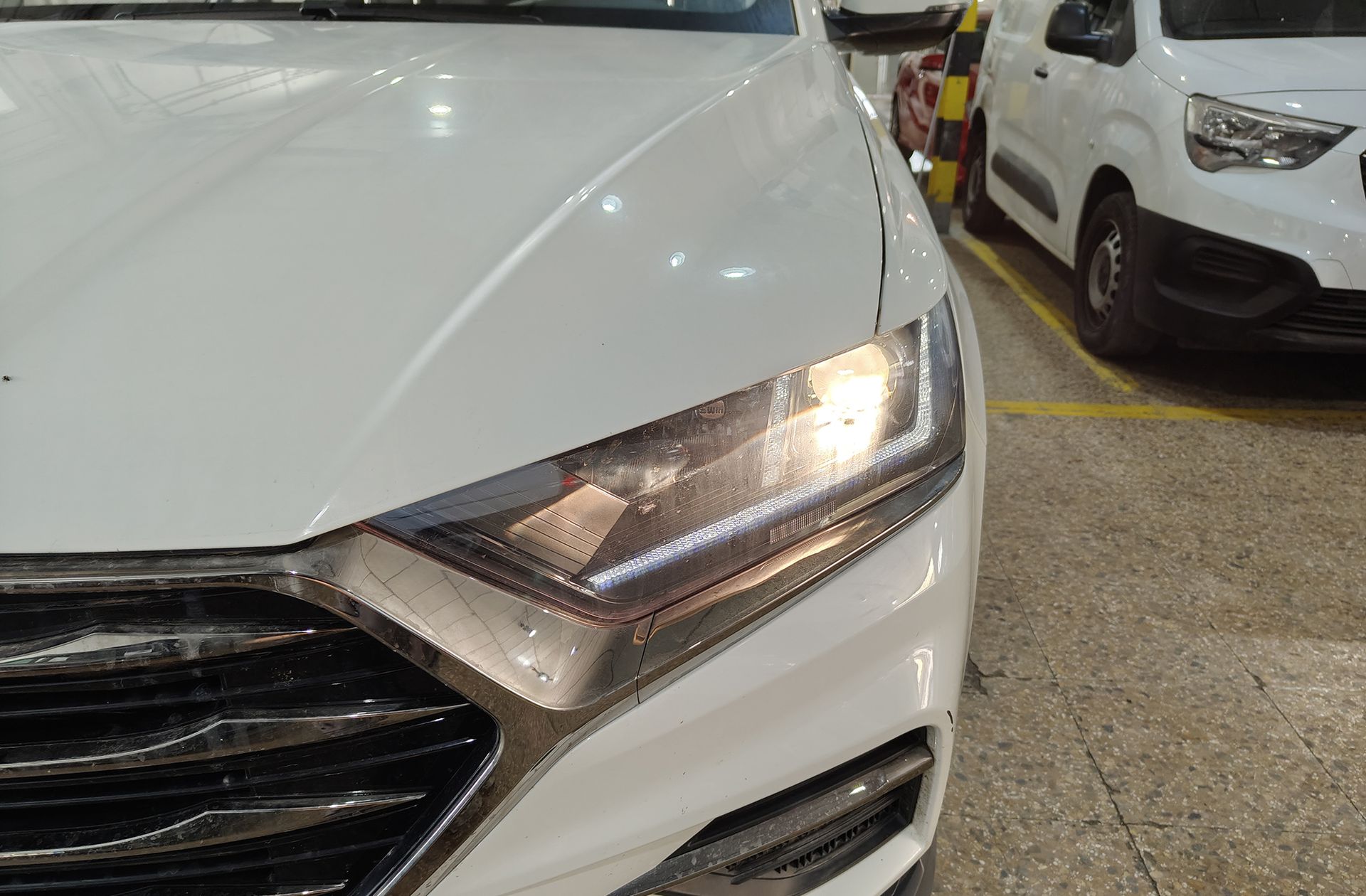 SWM G01 1.5T Luxury - foto 14