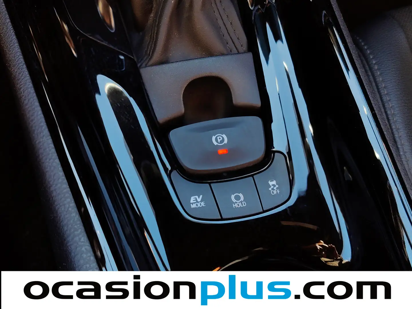 Foto Toyota C-HR Toyota C-HR 1.8 125H Advance (122 CV)