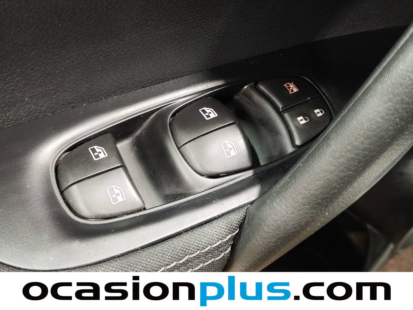 Foto Nissan QASHQAI Nissan Qashqai DIG-T 115 N-Connecta (115 CV)