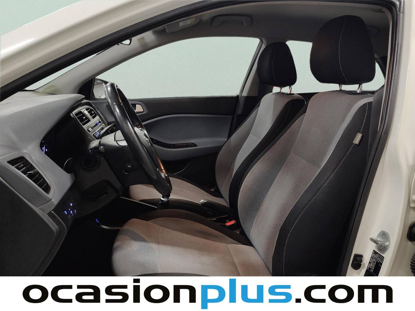 Foto asientos delanteros Hyundai i20 Hyundai i20 1.2 MPI BlueDrive Klass (84 CV)