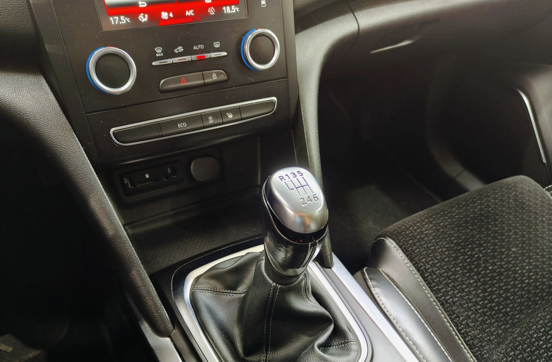 Renault Mégane Zen Energy TCe - foto 5