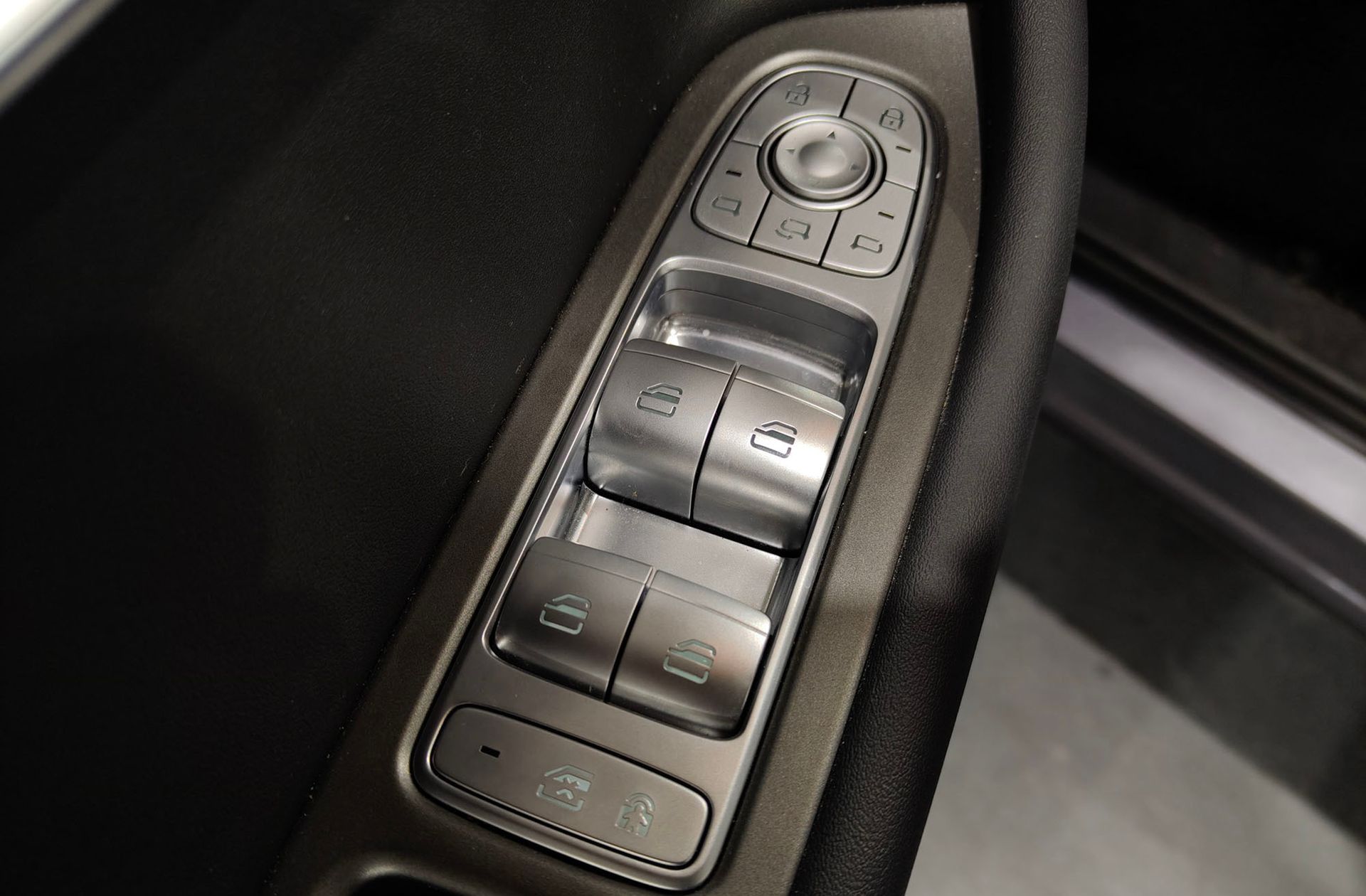 Ebro s700 1.6 T-GDi Luxury 7 DCT - foto 38