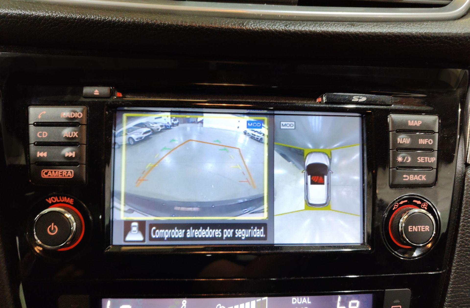 Nissan Qashqai DIG-T 115 N-Connecta 4x2 - foto 8