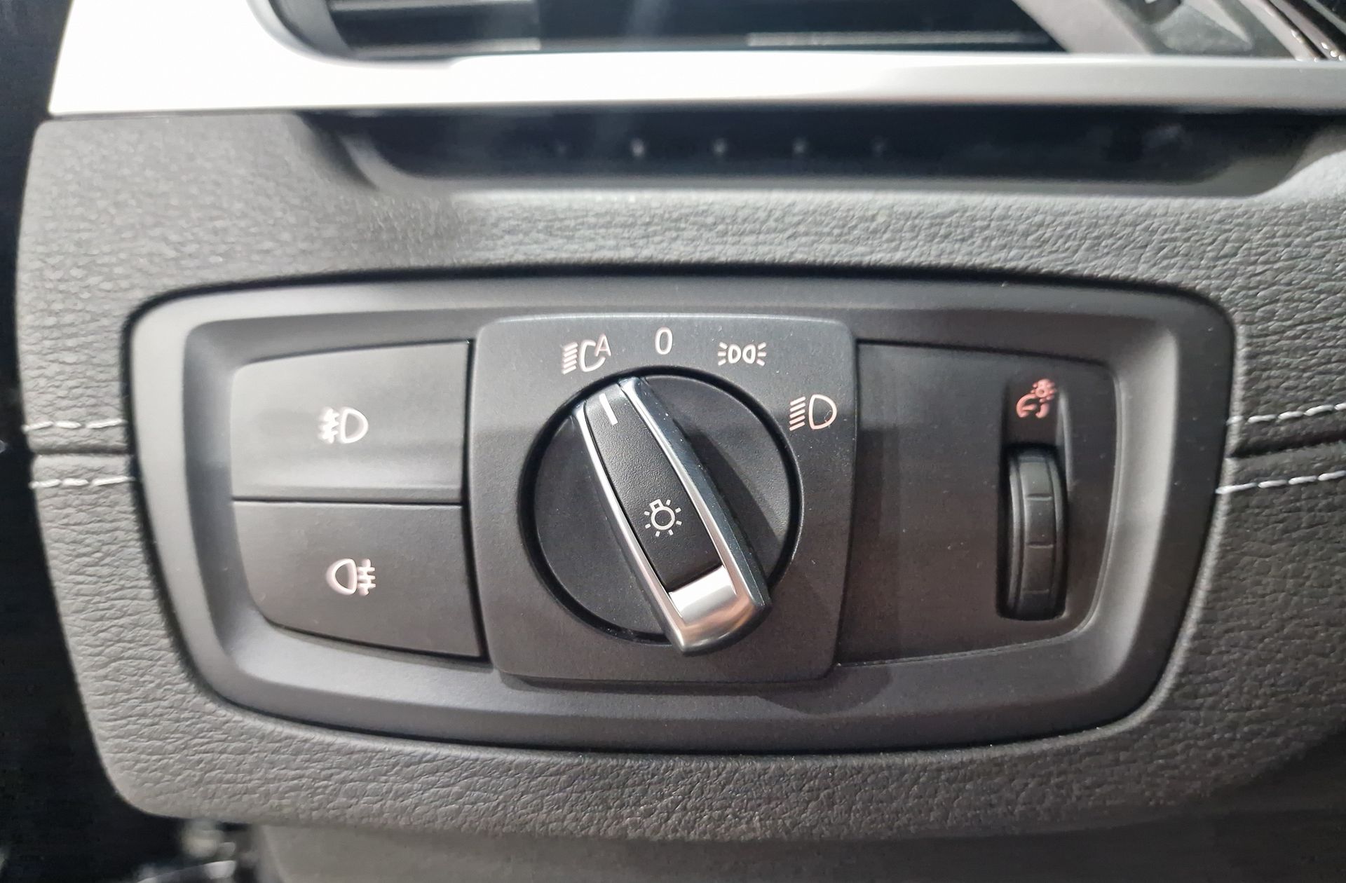 BMW X2 sDrive18d - foto 30