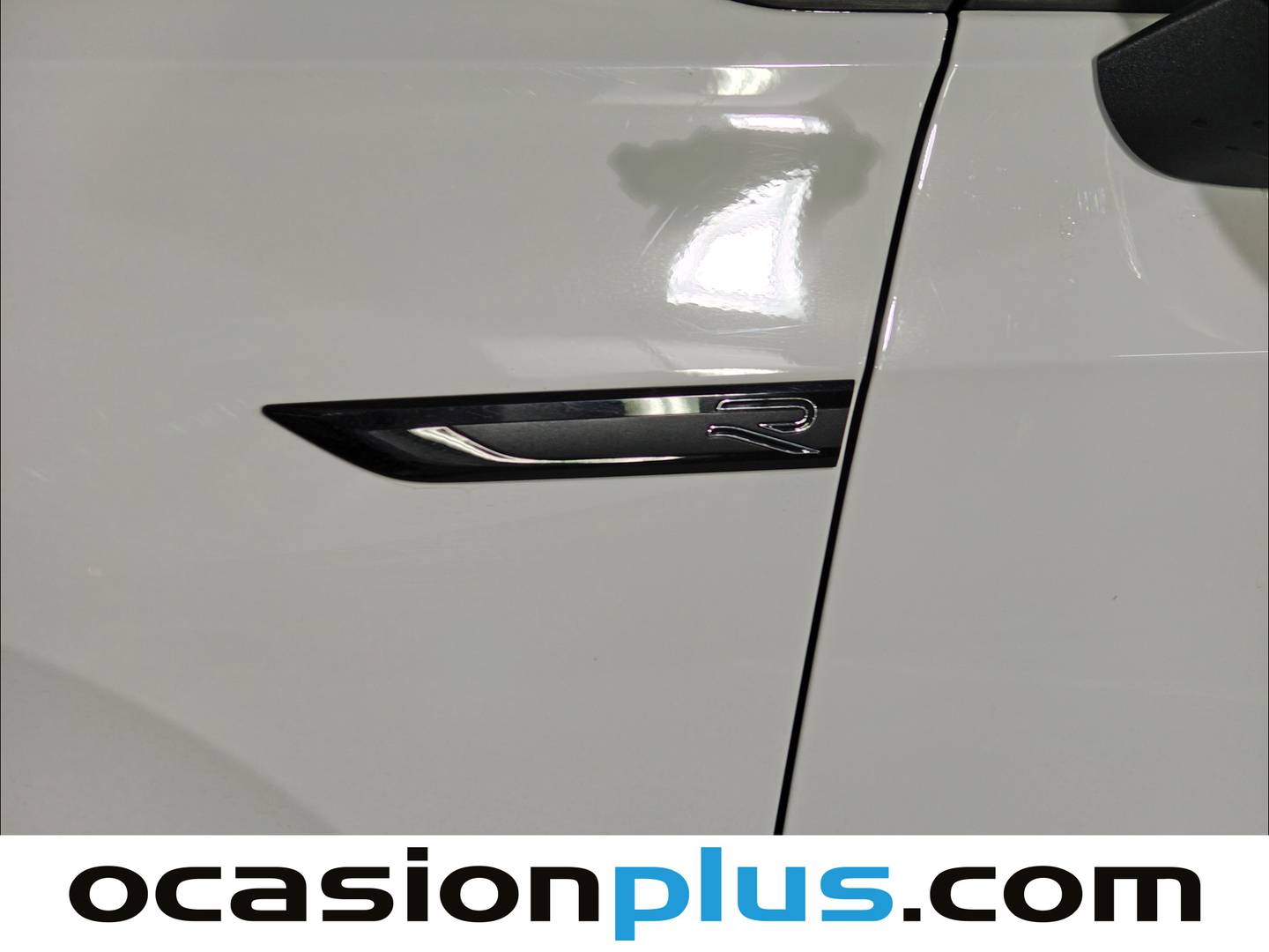 Volkswagen Golf Volkswagen Golf R-Line 1.5 eTSI (150 CV) DSG de segunda mano