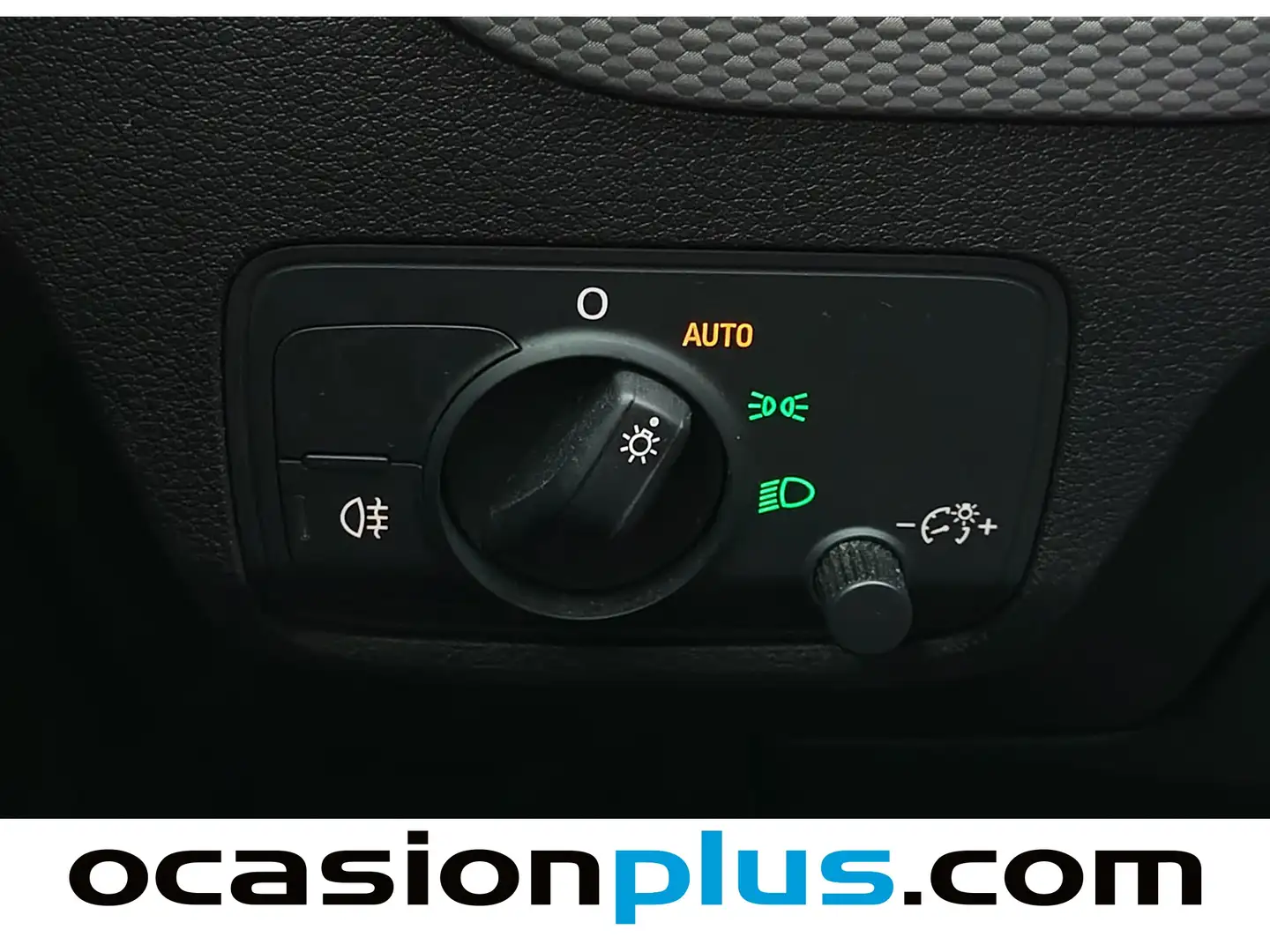 Foto Audi Q2 Audi Q2 Advanced 30 TDI (116 CV)