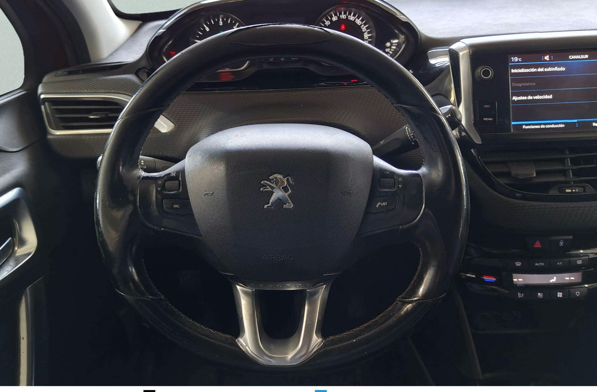Peugeot 2008 BlueHDi 100 Allure - foto 22