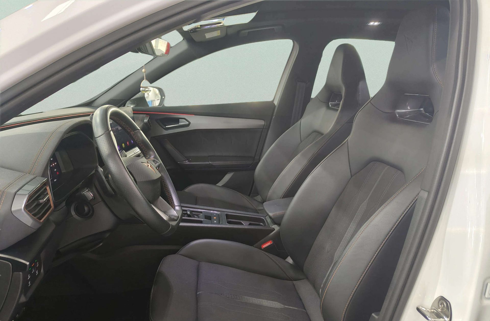 Cupra Formentor 2.0 TSI VZ DSG - foto 10