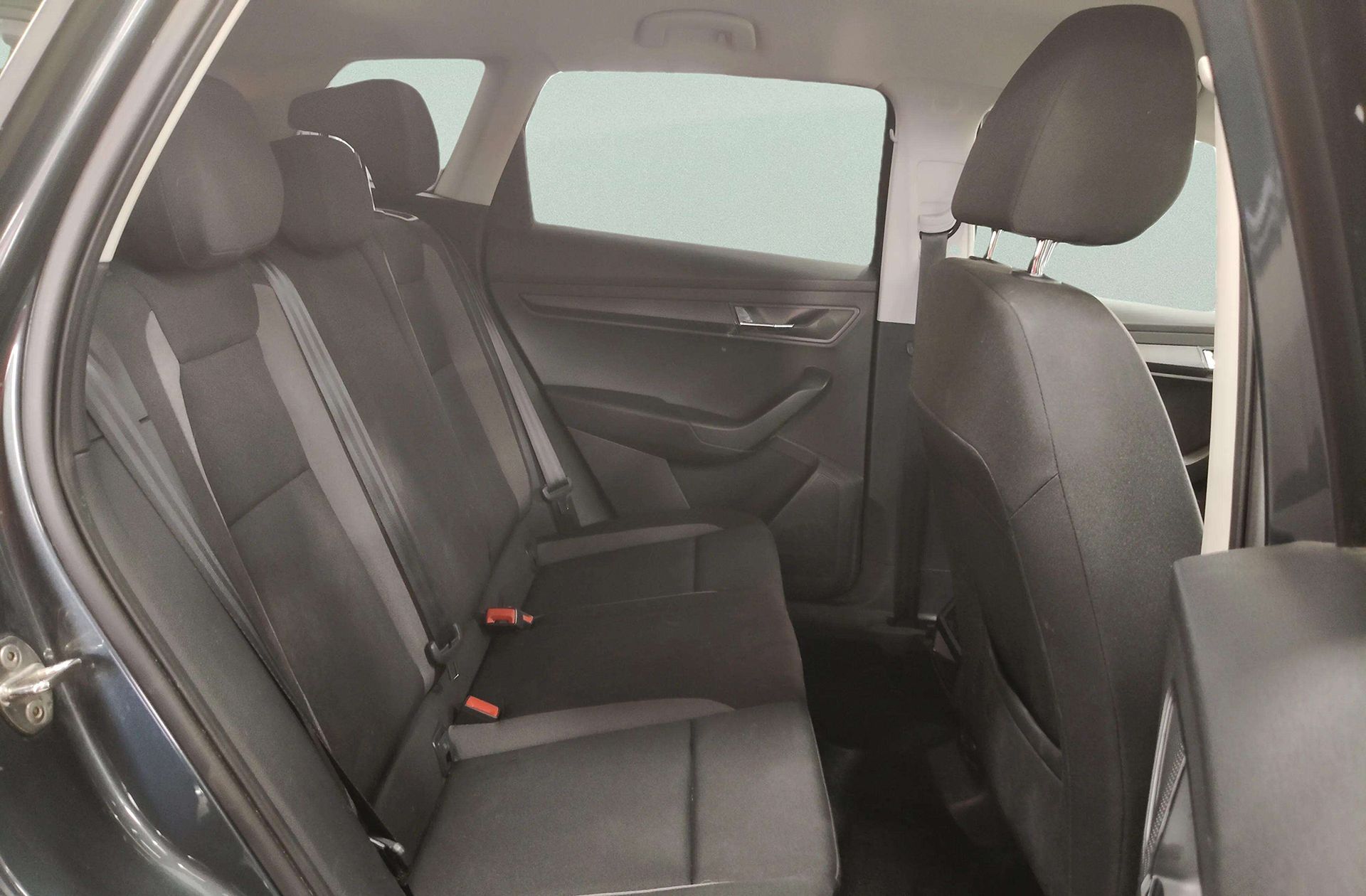 Škoda Karoq 1.0 TSI Active - foto 16