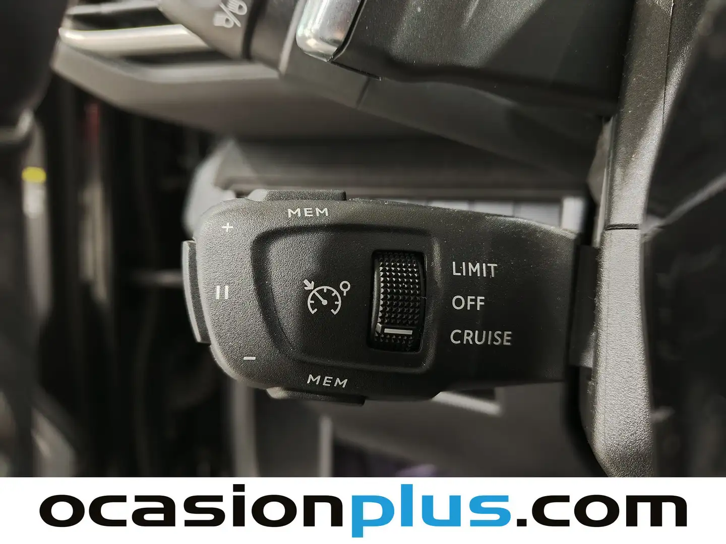 Foto Peugeot 3008 Hybrid Peugeot 3008 Hybrid 300 Allure Pack e-EAT8 (300 CV)