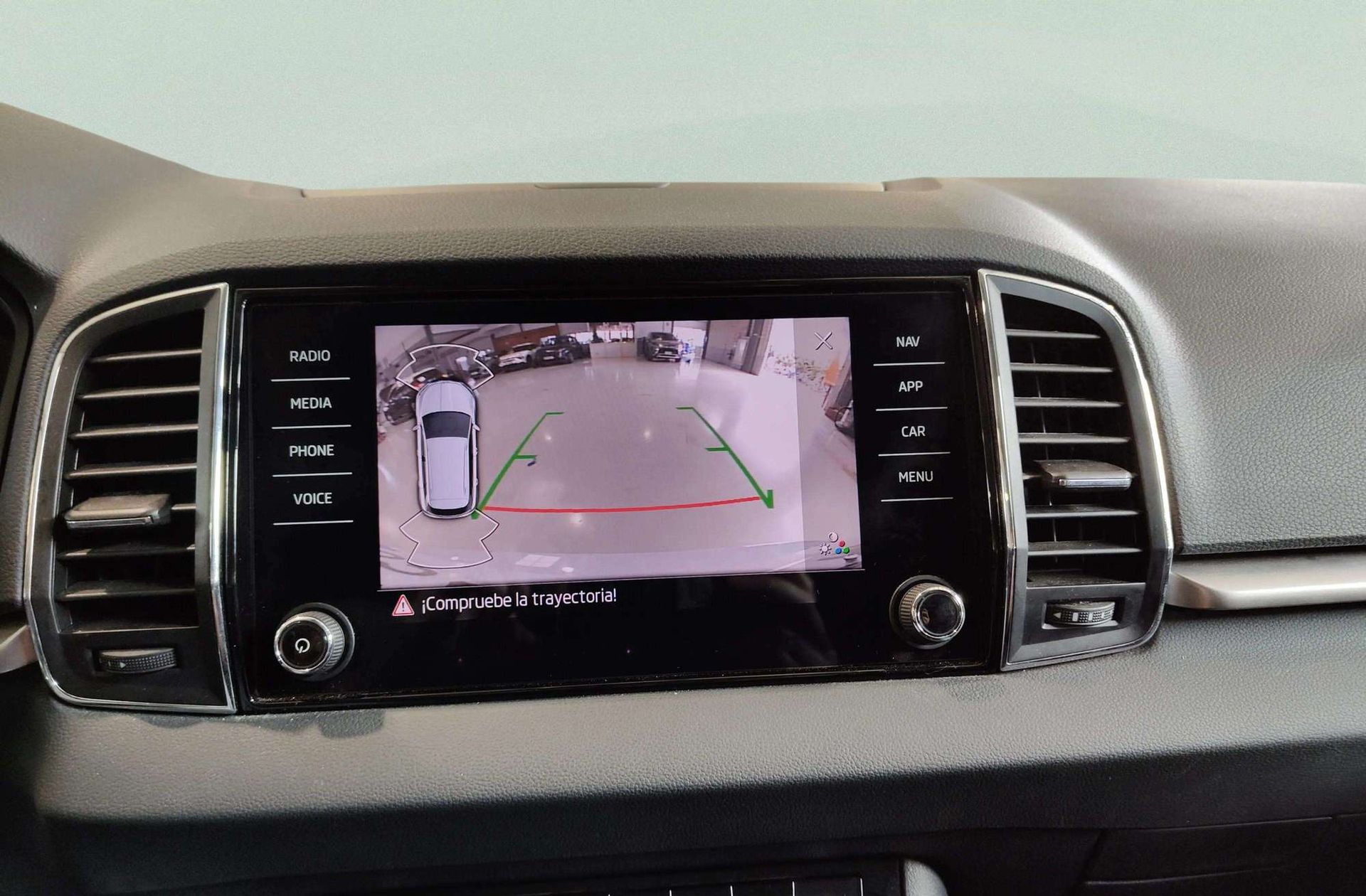 Škoda Karoq 2.0 TDI Selection - foto 8