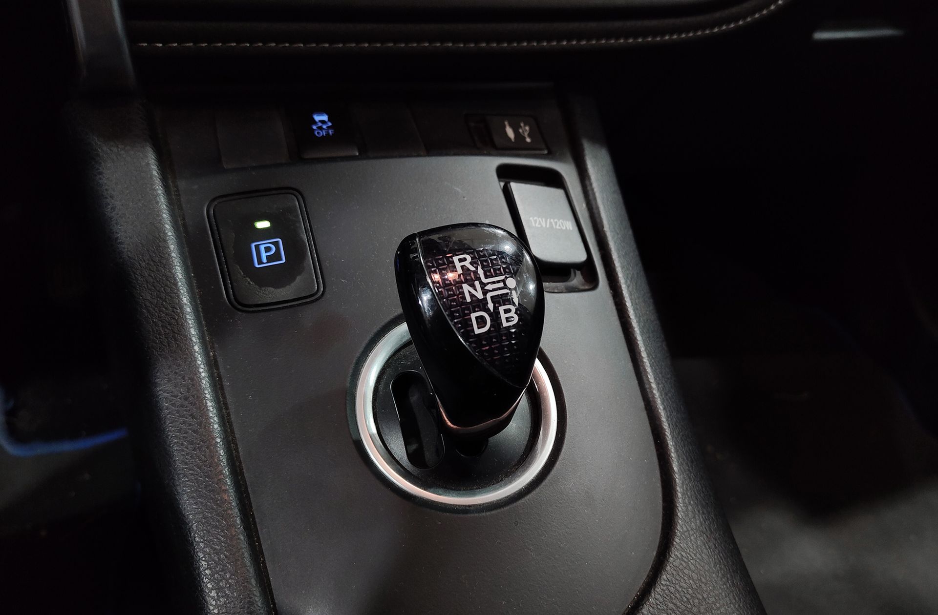 Toyota Auris 140H Touring Sports Active - foto 5