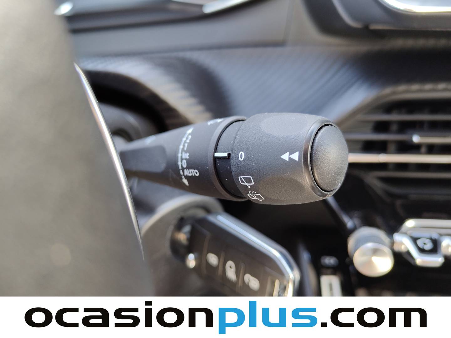 Peugeot 2008 Peugeot 2008 PureTech 130 S&S Allure EAT8 (130 CV) gasolina