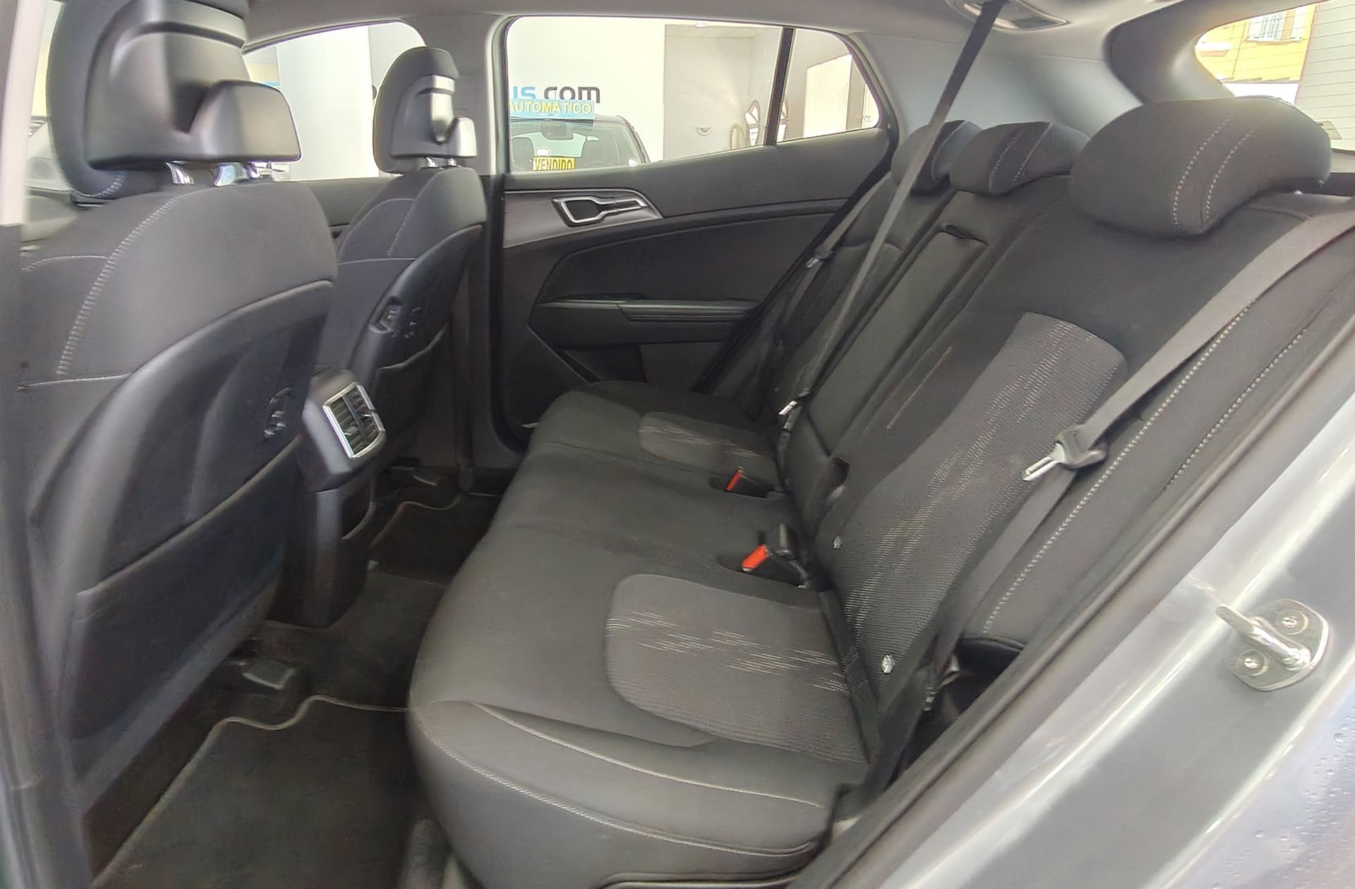 Kia Sportage 1.6 T-GDi MHEV Drive 4x2 - foto 11
