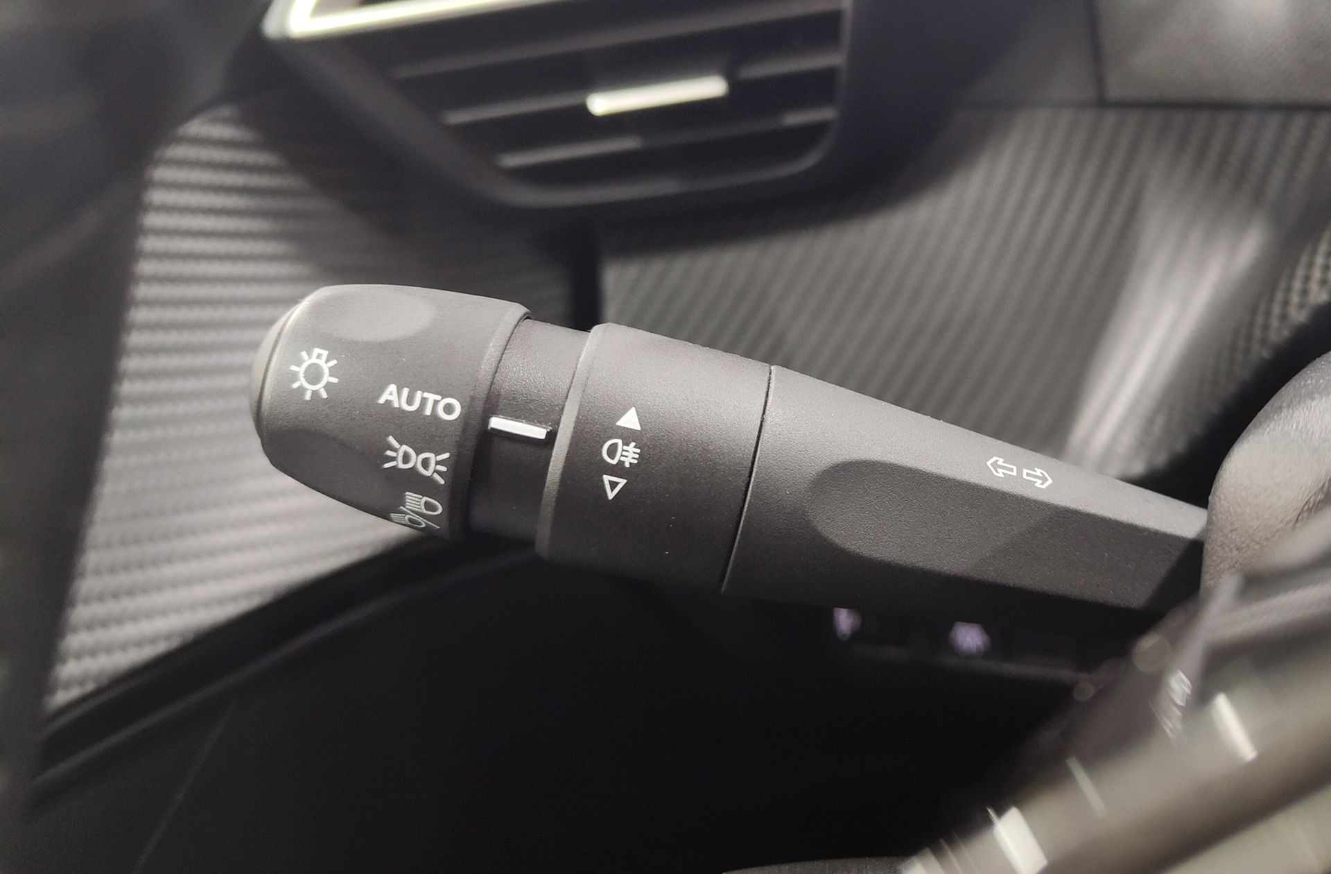 Peugeot 208 PureTech 100 Allure Pack - foto 26