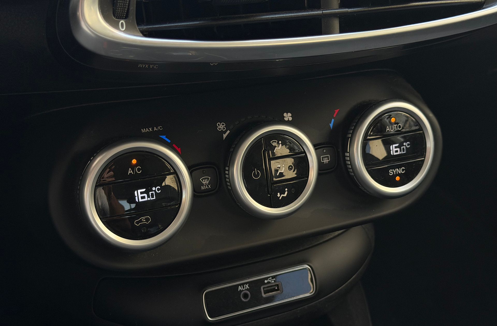 Fiat 500X 1.4 MultiAir Cross Plus 4x2 - foto 33