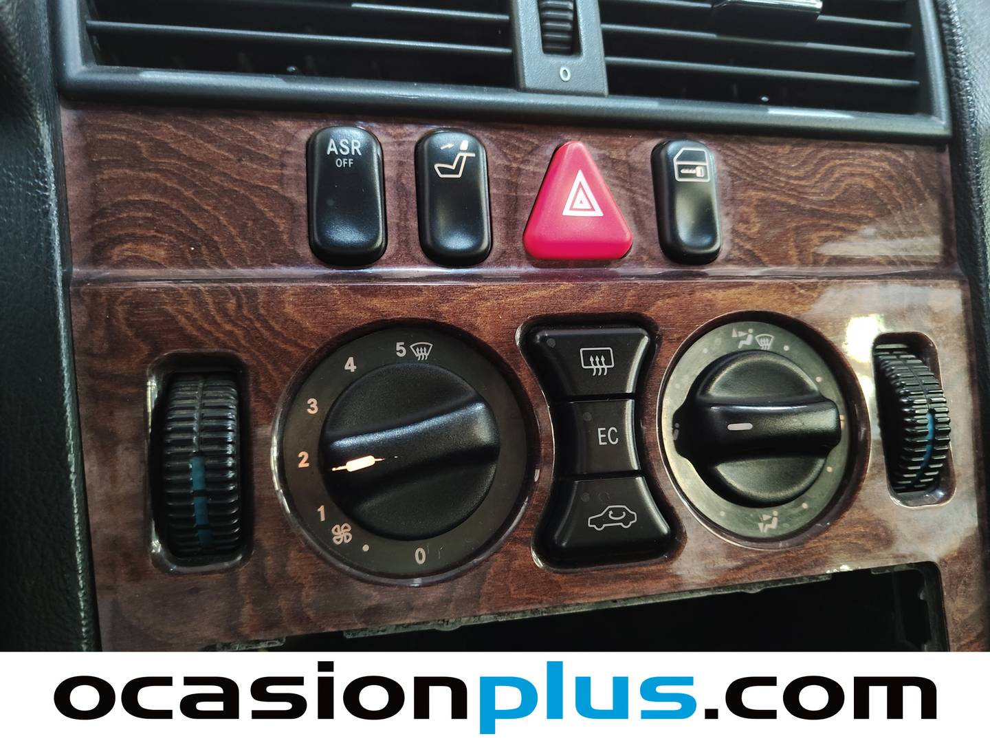 Extras del Mercedes Clase C Mercedes Clase C C 250 DT Classic (150 CV)