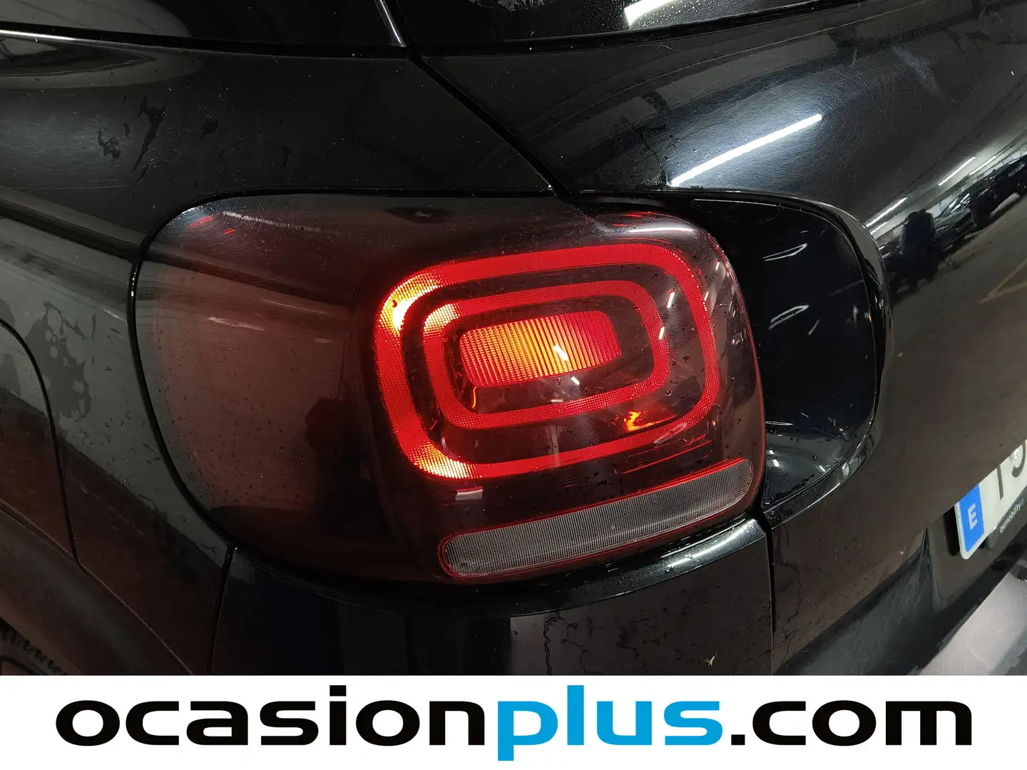 Foto Citroën C3 Aircross Citroen C3 Aircross PureTech 130 Shine Pack EAT6 (131 CV)