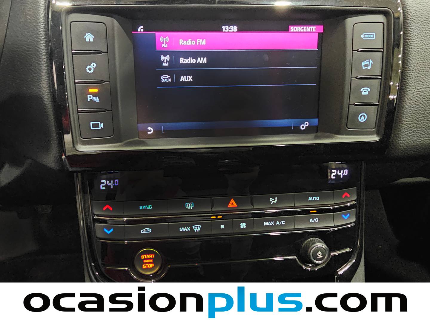 Foto Jaguar XE Jaguar XE 2.0 Diesel XE-Pure (180 CV)