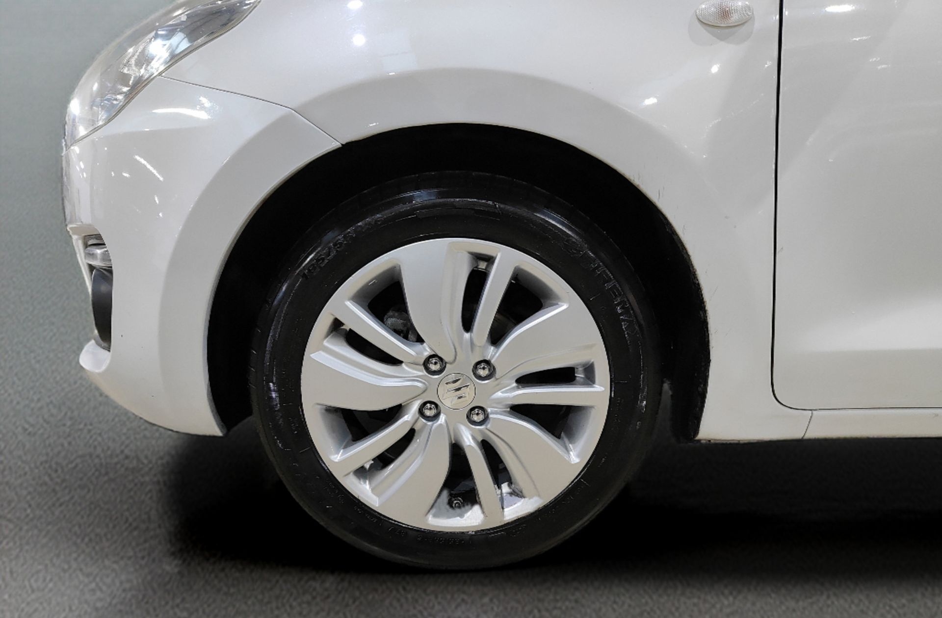 Suzuki Swift 1.2 GLE Mild Hybrid - foto 27