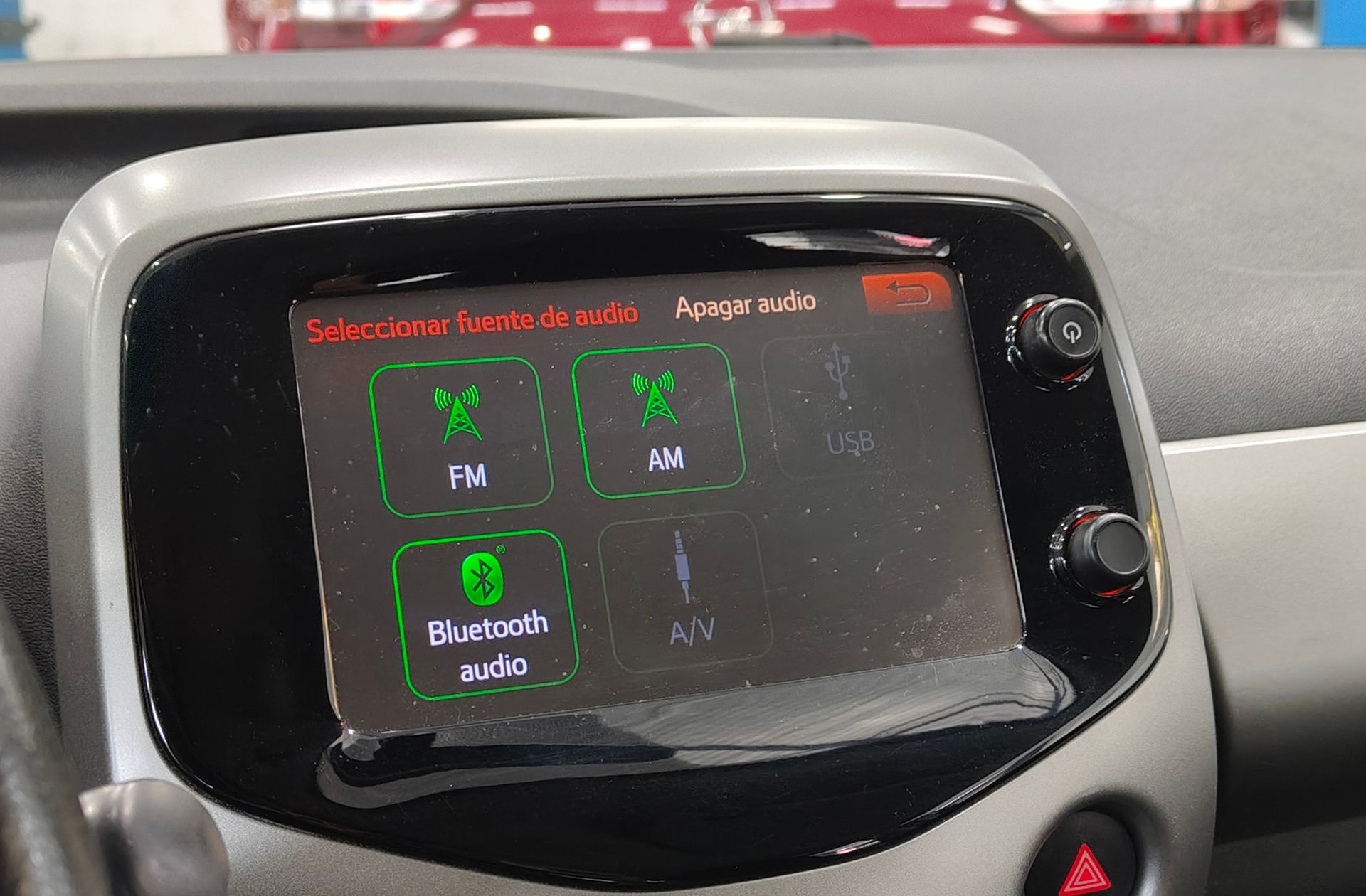 Toyota Aygo 1.0 70 x-play - foto 28