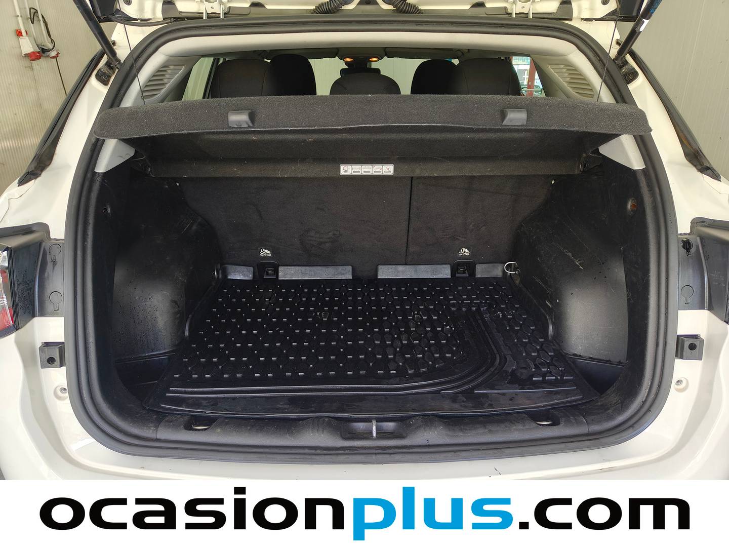 Fotos maletero Jeep Compass Jeep Compass 1.4 Multiair Sport 4x2 (140 CV)