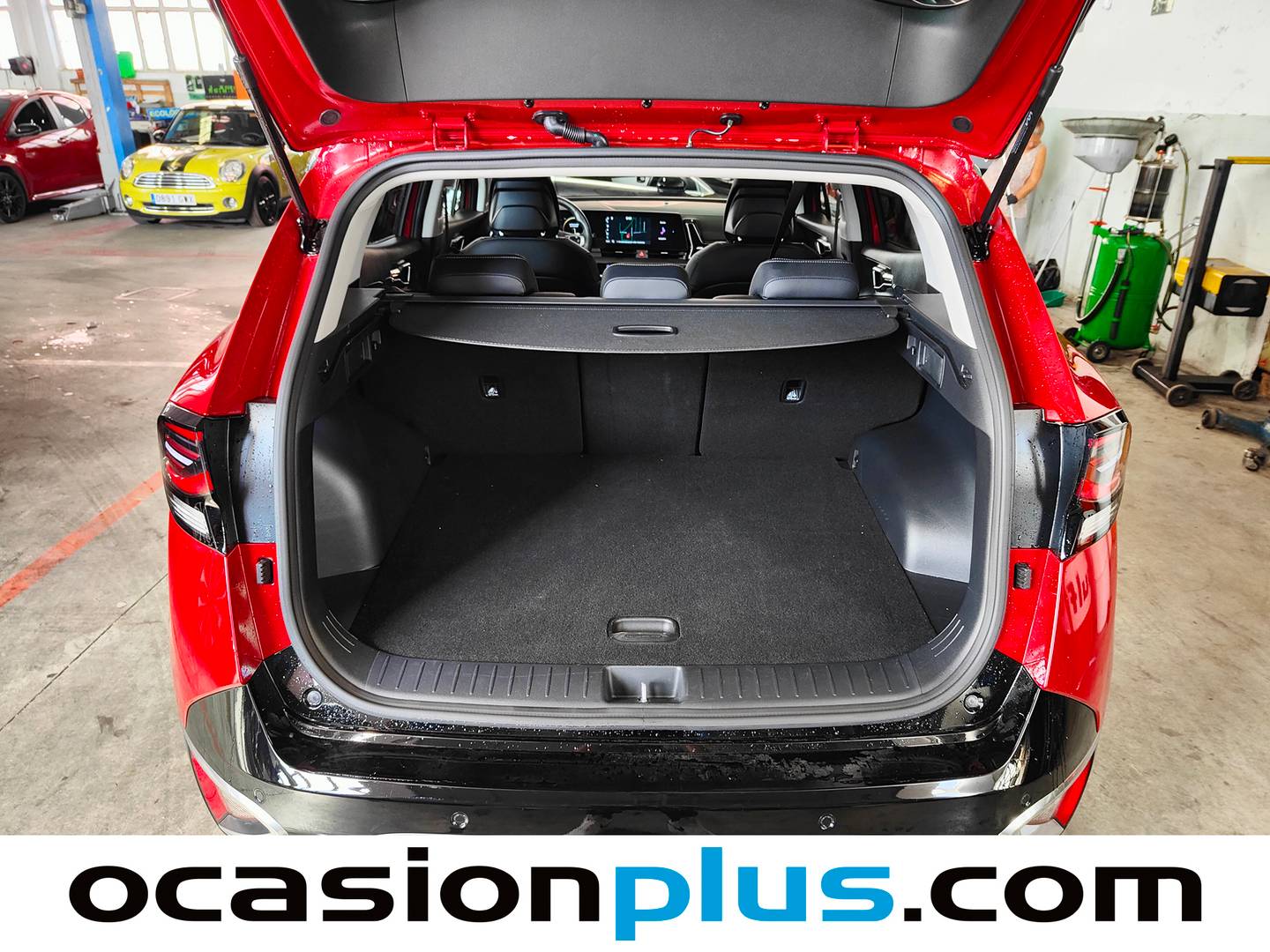 Fotos maletero KIA Sportage KIA Sportage 1.6 T-GDi HEV Tech 4x2 Auto (215 CV)
