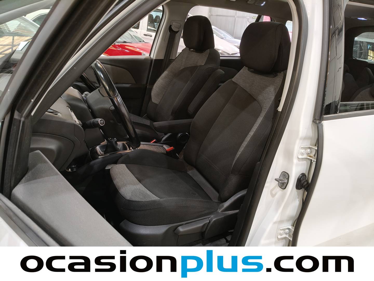 Foto asientos delanteros Citroën Grand C4 Picasso Citroën Grand C4 Picasso BlueHDi 120 Feel 7 Plazas (120 CV)