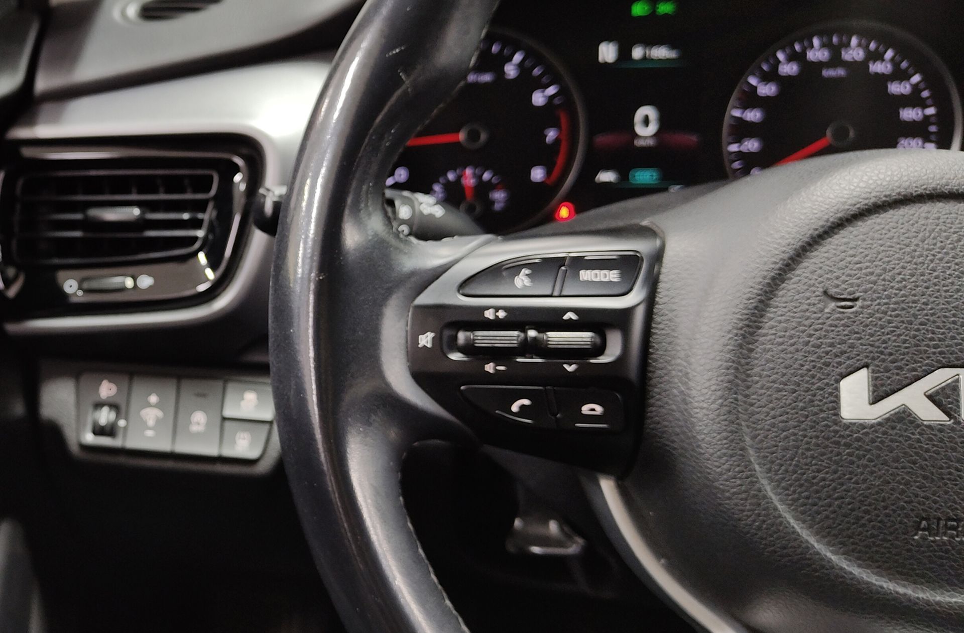 Kia Stonic 1.0 T-GDi MHEV Drive iMT - foto 26