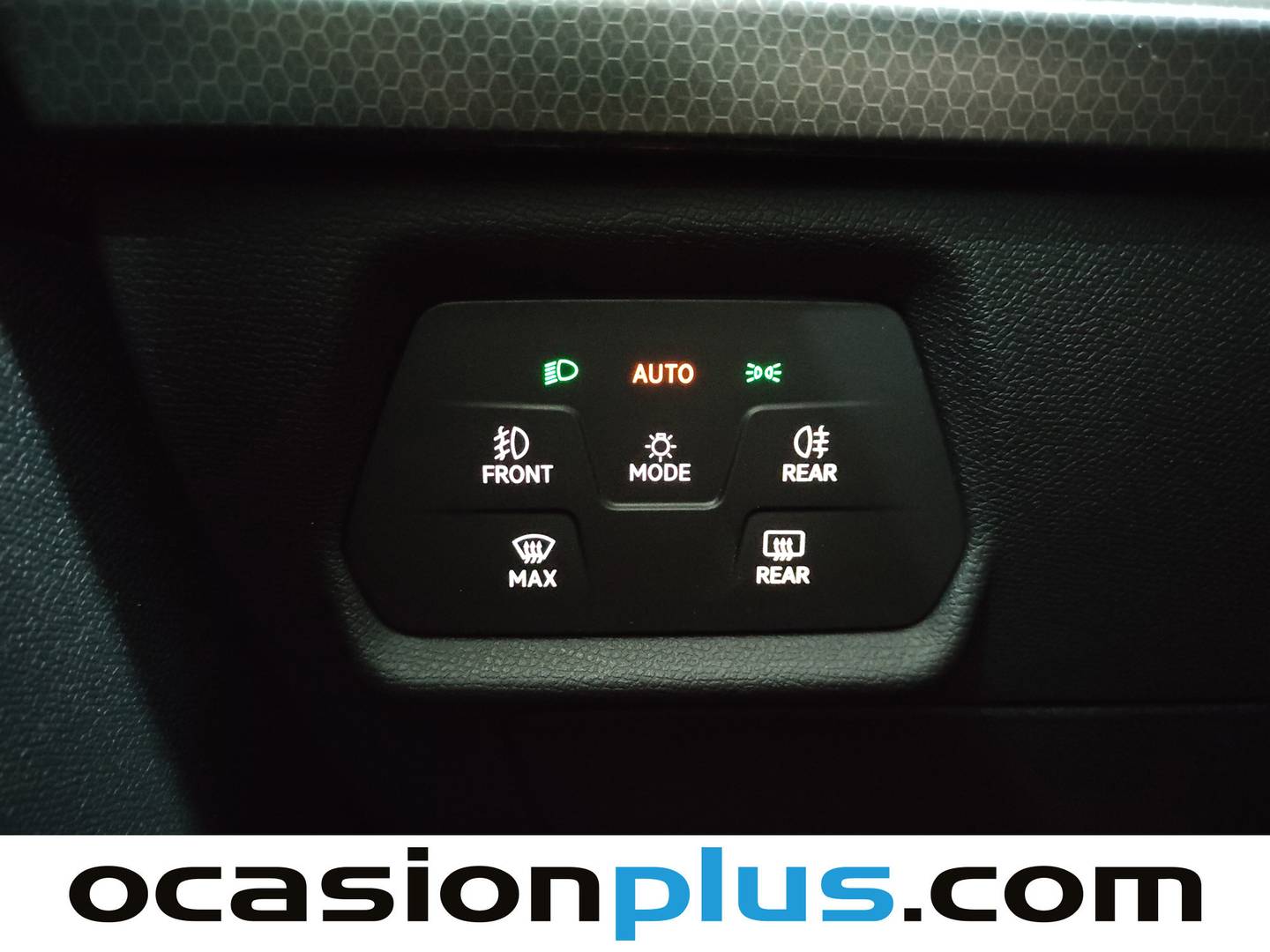 Foto Seat León SEAT León 2.0 TDI S&S Style Launch Pack con Navegador (115 CV)