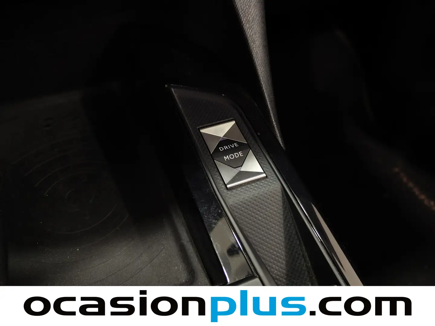 Foto DS DS 3 Crossback DS DS3 BlueHDi 130 Performance Line Auto (131 CV)