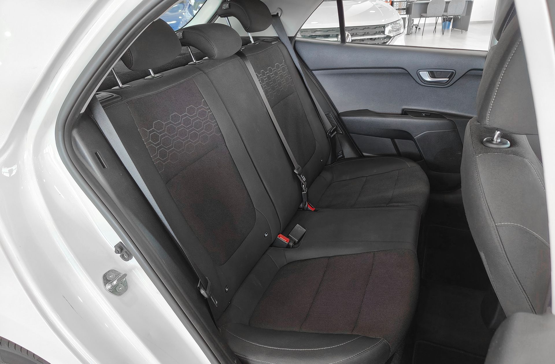 Kia Rio 1.0 T-GDi MHEV iMT Drive - foto 18