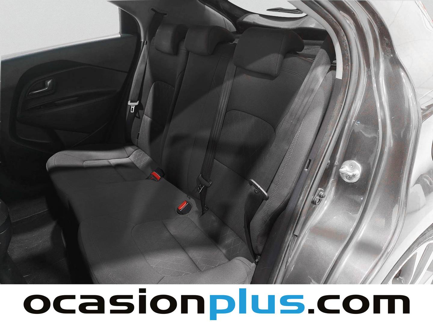 Foto asientos traseros KIA Rio KIA Rio 1.2 CVVT x-Tech Eco-Dynamics (84 CV)