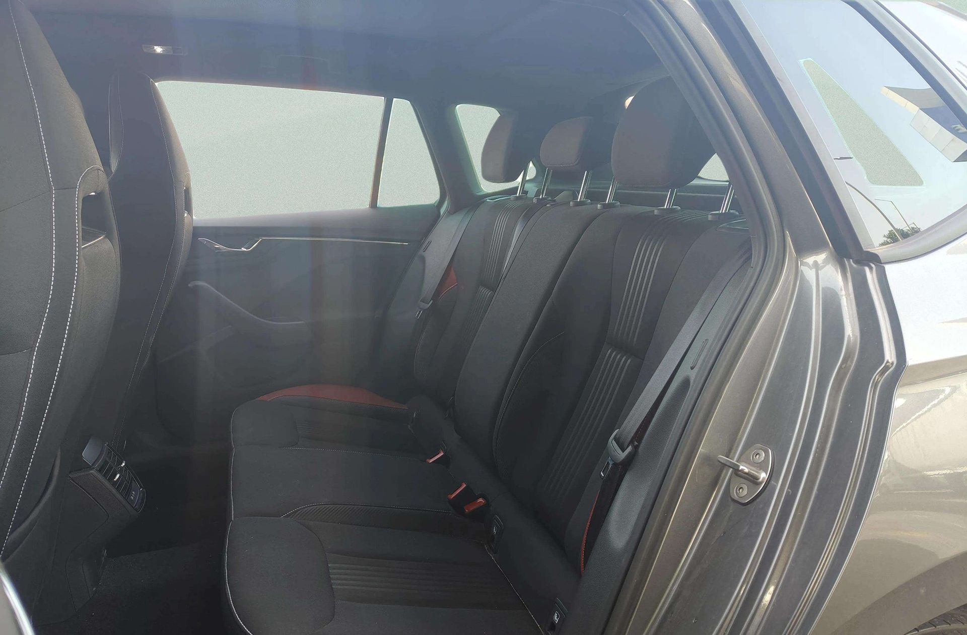 Škoda Kamiq 1.5 TSI Montecarlo - foto 13