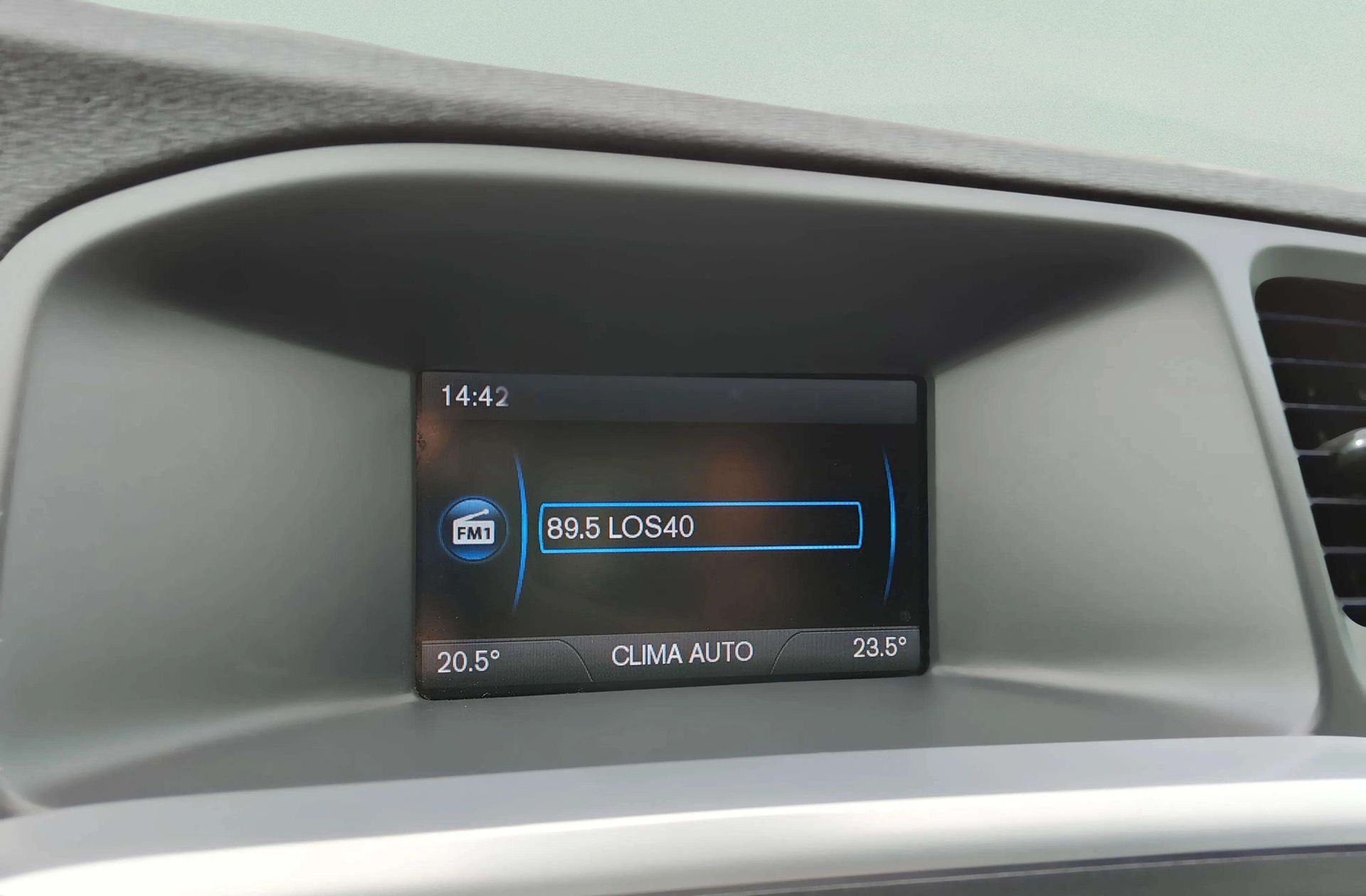 Volvo V60 1.6 DRIVe Momentum - foto 32