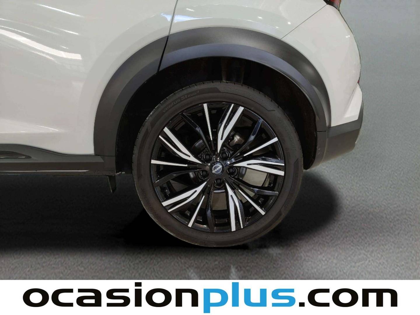 Foto Nissan JUKE Nissan Juke DIG-T N-Design Black (114 CV)