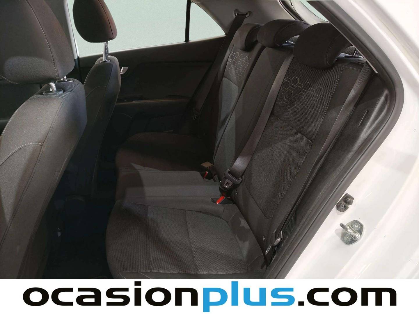 Foto asientos traseros KIA Rio KIA Rio 1.0 T-GDi MHEV iMT Drive (100 CV)