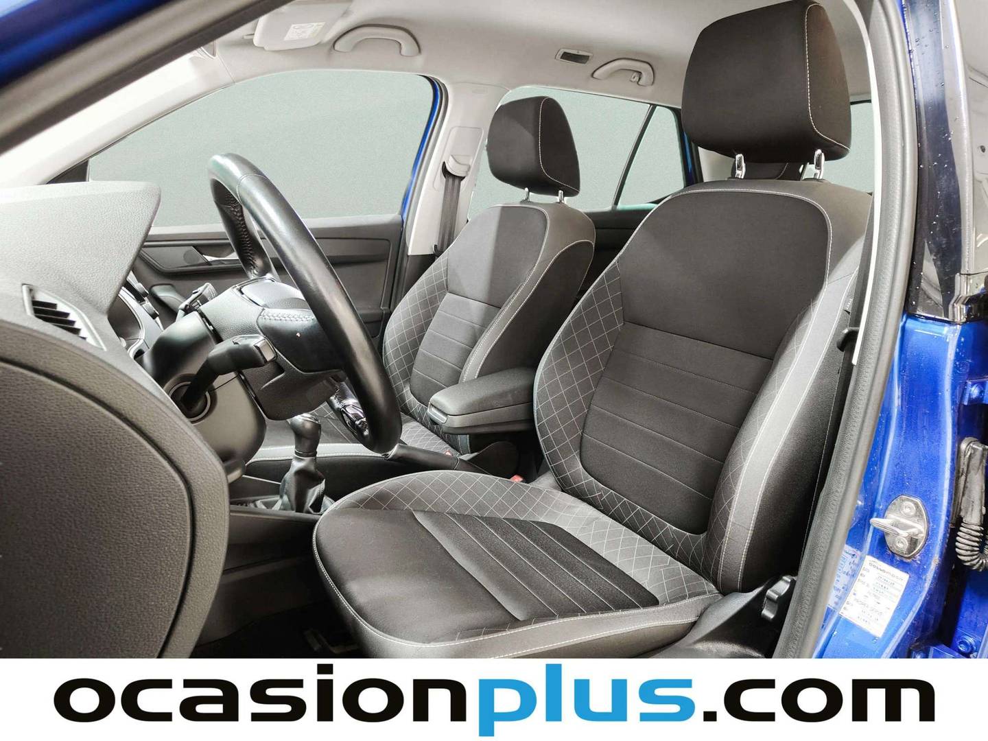 Foto asientos delanteros Skoda Fabia Skoda Fabia 1.0 TSI Ambition Plus  (95 CV)
