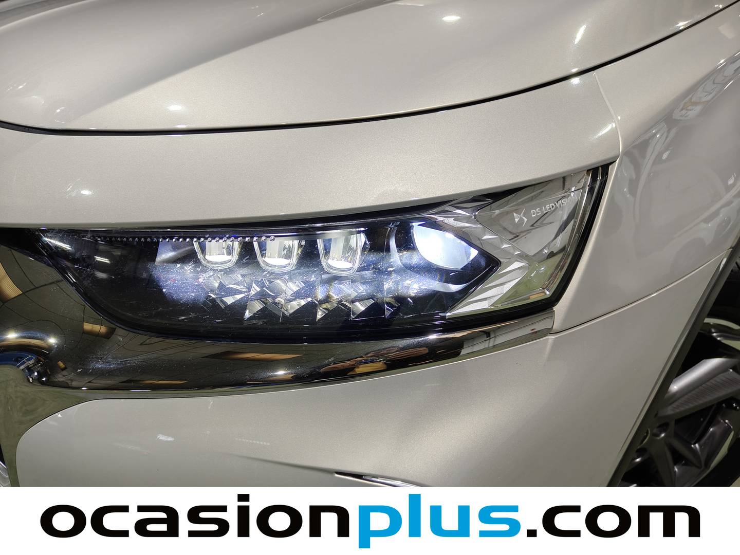 Foto DS DS 7 Crossback E-Tense DS DS7 Crossback E-Tense 225 Grand Chic Auto  (225 CV)