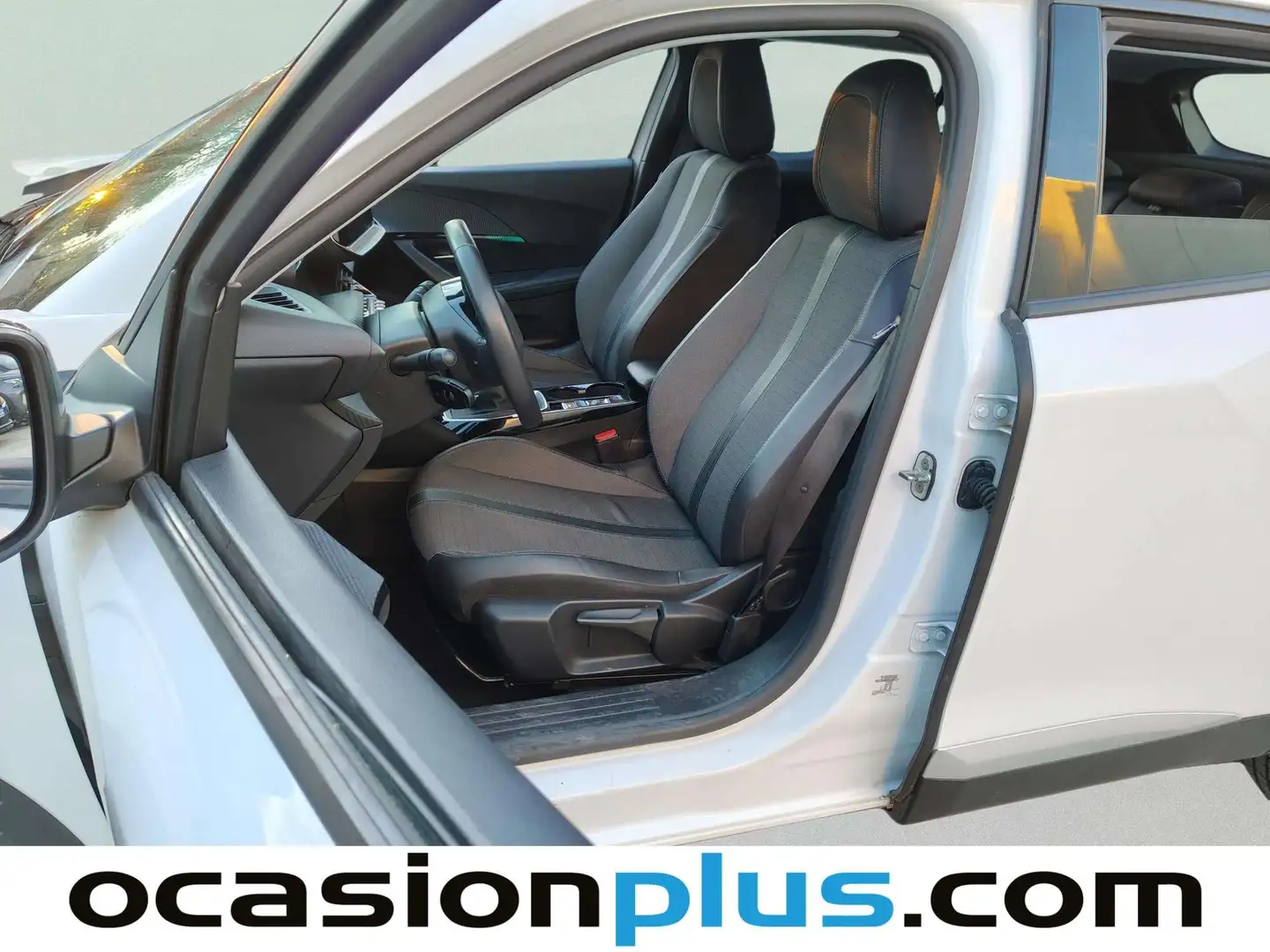 Foto Peugeot 2008 Peugeot 2008 PureTech 100 S&S Allure (100 CV)