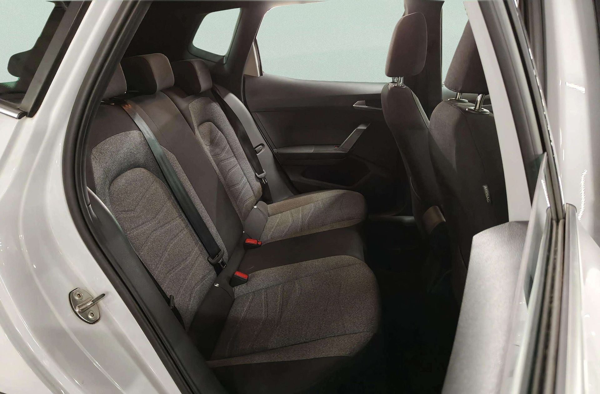 SEAT Arona 1.0 TSI Xperience XL - foto 18
